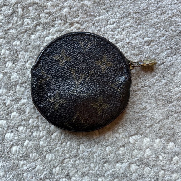 Louis Vuitton vintage authentic coin purse - Picture 2 of 7